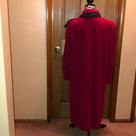 Coat (Red) Projects LTD - Picture 4 of 7